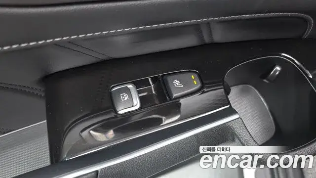 Kia Sorento 2024 — Photo 8/20