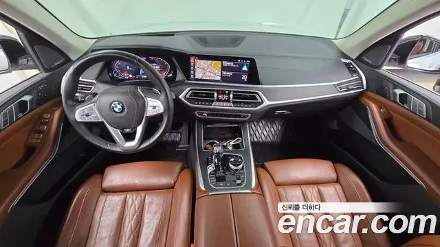 BMW X7 2021 — Photo 10/20