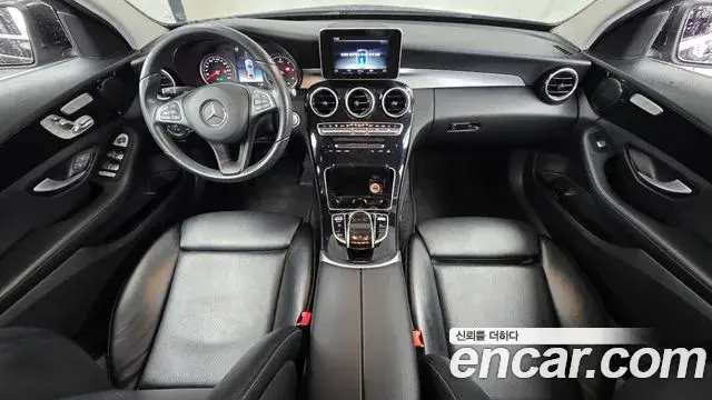 Mercedes-Benz C-Class 2018 — Şəkil 7/20