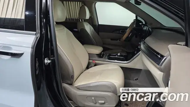 Kia Carnival 2021 — Şəkil 11/20