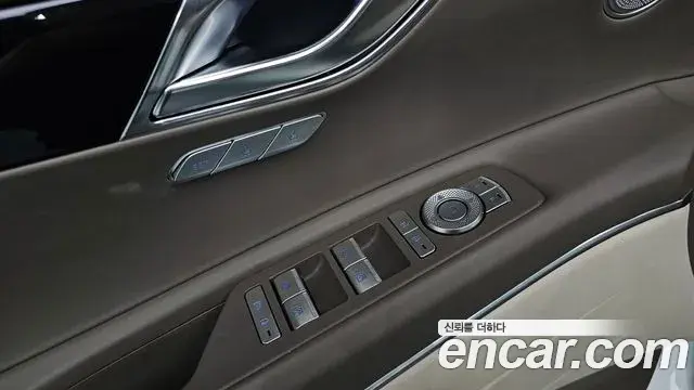 Genesis GV80 2023 — Photo 18/20