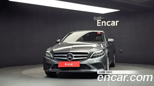 Mercedes-Benz C-Class 2019 — Фото 3/20