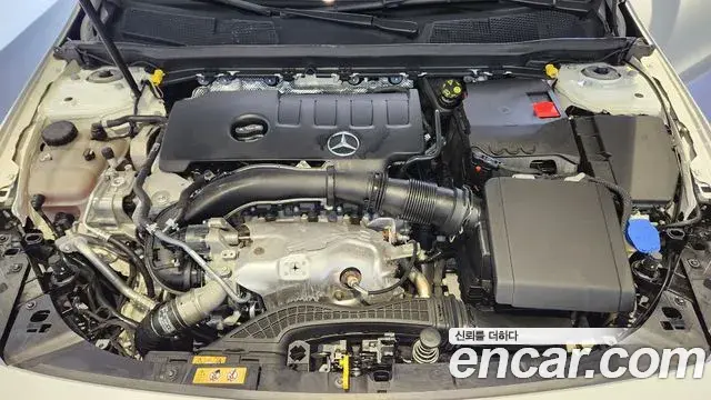 Mercedes-Benz CLA-Class 2021 — Фото 5/17