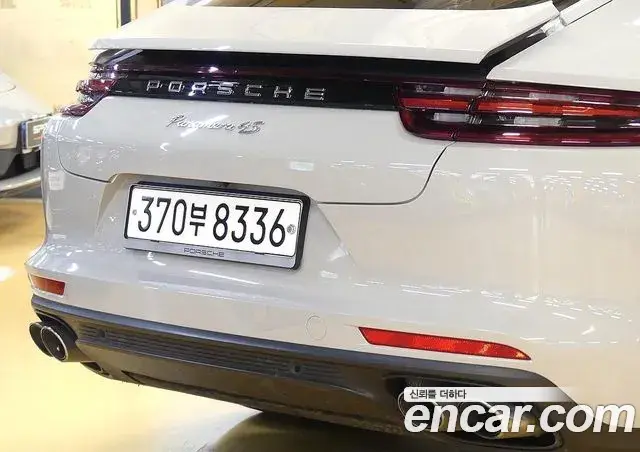 Porsche Panamera 2018 — Photo 5/20