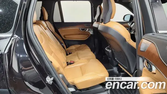 Volvo XC90 2019 — Şəkil 12/20