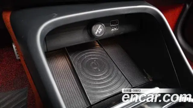 Volvo XC40 2018 — Şəkil 14/41