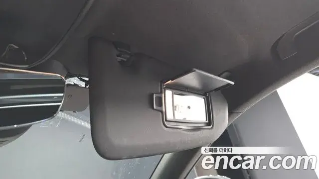 Volvo XC40 2018 — Şəkil 17/41
