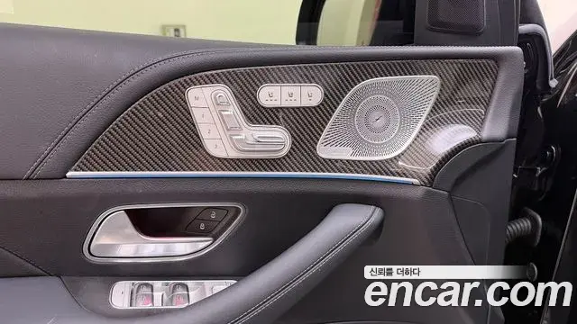 Mercedes-Benz GLE-Class 2025 — Фото 18/20