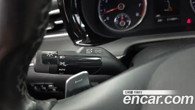 Kia K5 2022 — Şəkil 18/20