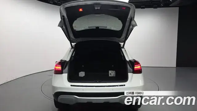 Mercedes-Benz GLA-Class 2019 — ფოტო 5/30