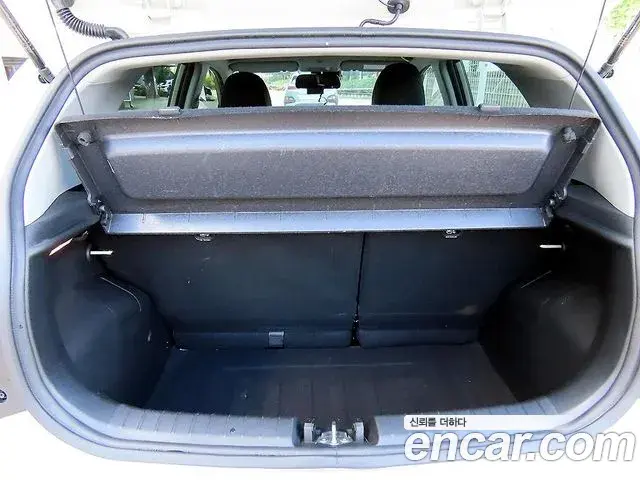 Kia All New Morning 2023 — Photo 18/20
