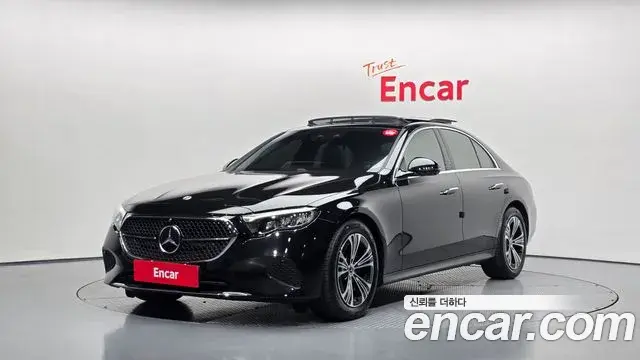 Mercedes-Benz E-Class 2025 — Фото 1/20