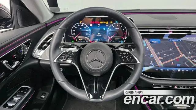 Mercedes-Benz E-Class 2025 — Фото 13/20