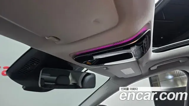 Mercedes-Benz E-Class 2025 — Фото 18/20