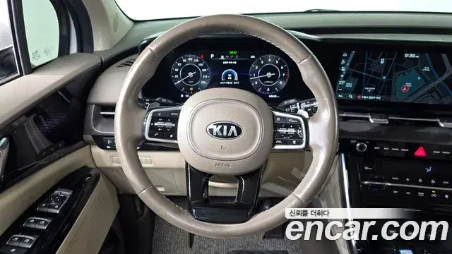 Kia Carnival 2021 — Photo 13/20