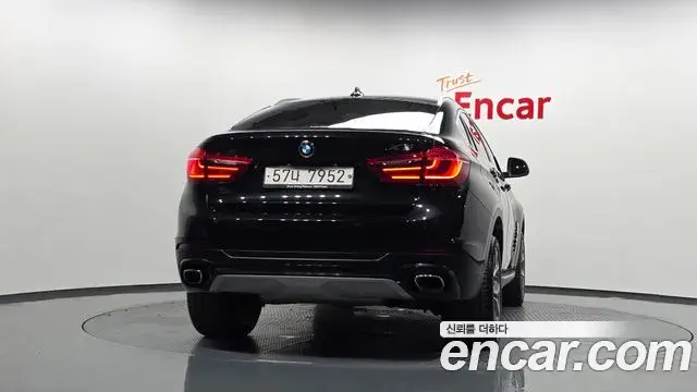 BMW X6 2018 — Фото 4/20