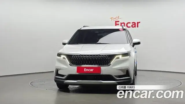 Kia Carnival 2022 — Фото 3/20