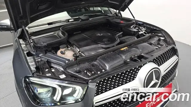 Mercedes-Benz GLE-Class 2019 — Şəkil 6/20