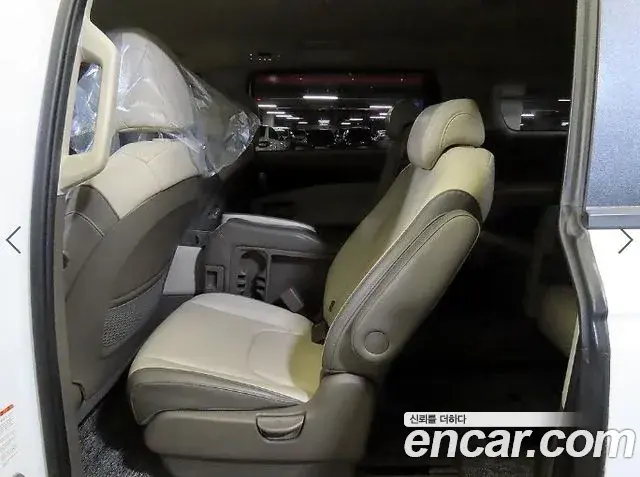 Kia Carnival 2021 — Şəkil 9/20