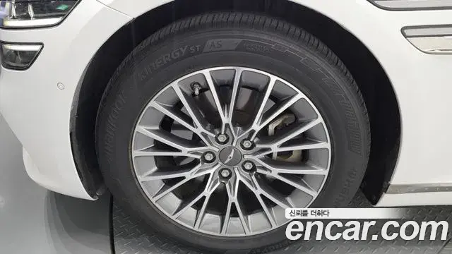 Genesis Electrified G80 2021 — Photo 5/20