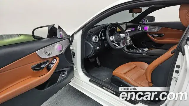 Mercedes-Benz C-Class 2019 — Фото 10/20