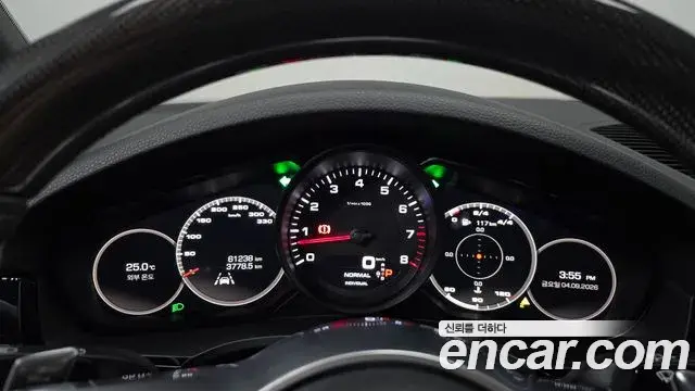 Porsche Cayenne 2020 — Фото 8/20