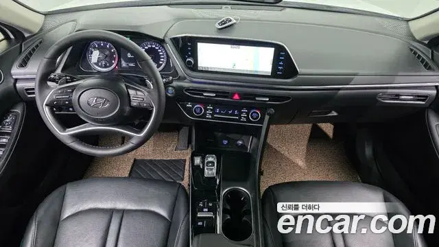 Hyundai Sonata 2022 — Photo 7/20
