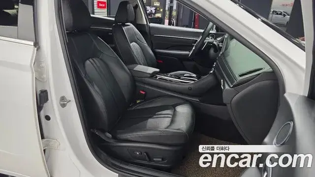 Hyundai Sonata 2022 — Photo 11/20