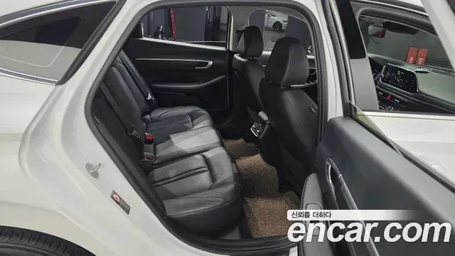 Hyundai Sonata 2022 — Photo 12/20