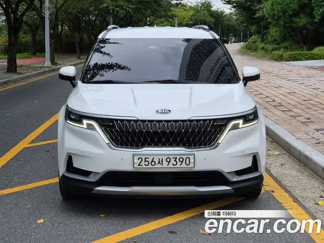 Kia Carnival 2020 — Фото 1/20