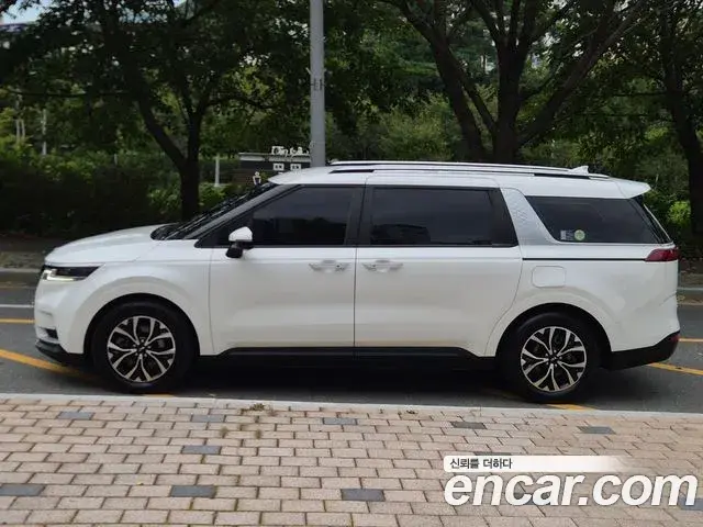 Kia Carnival 2020 — Фото 3/20