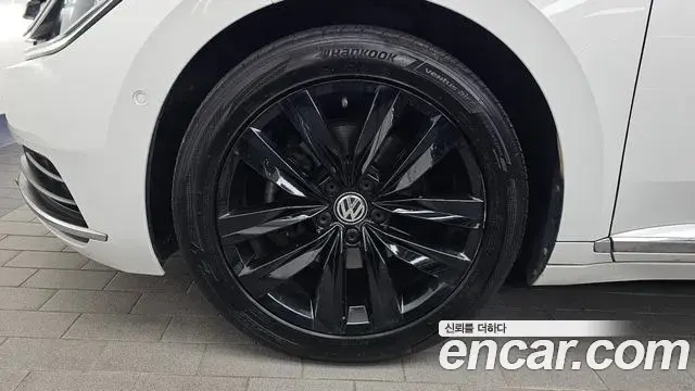 Volkswagen Arteon 2019 — Photo 19/37
