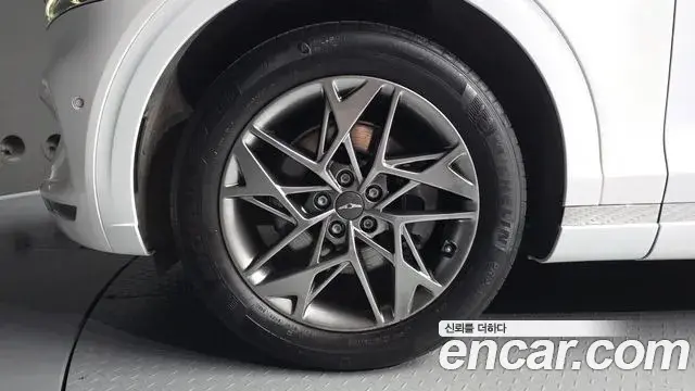 Genesis GV70 2021 — Photo 5/20