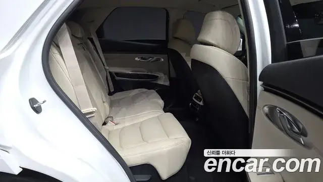 Genesis GV70 2021 — Photo 12/20