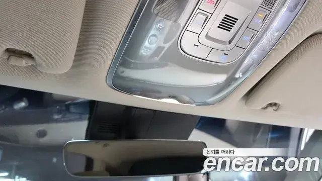 Genesis GV70 2021 — Photo 18/20