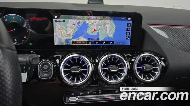 Mercedes-Benz GLA-Class 2022 — Фото 14/20