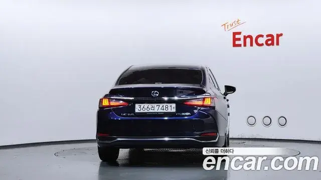 Lexus ES300h 2022 — Şəkil 4/20