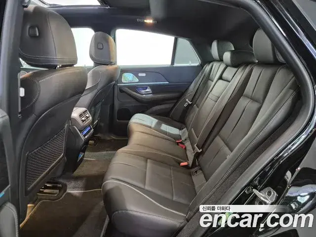 Mercedes-Benz GLE-Class 2026 — Фото 11/20