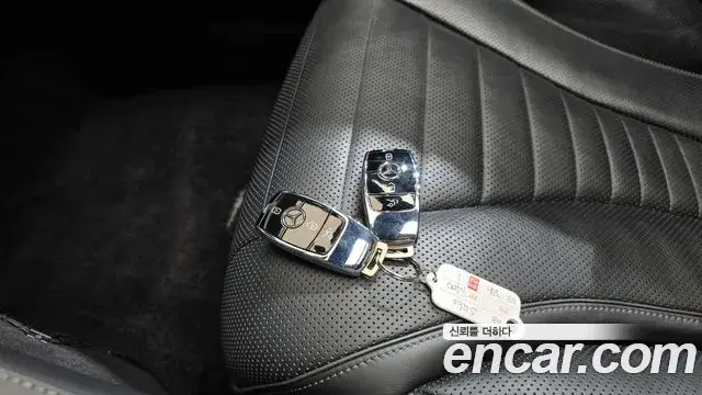 Mercedes-Benz S-Class 2018 — Фото 15/20