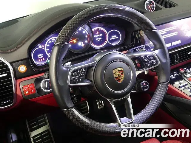 Porsche Cayenne 2022 — Фото 10/20