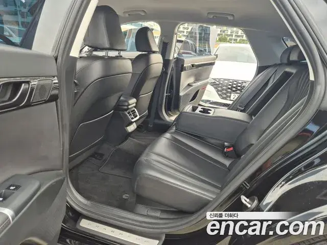 Hyundai Grandeur 2023 — Şəkil 11/20