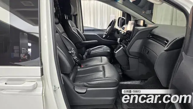 Hyundai Staria 2021 — Photo 11/20