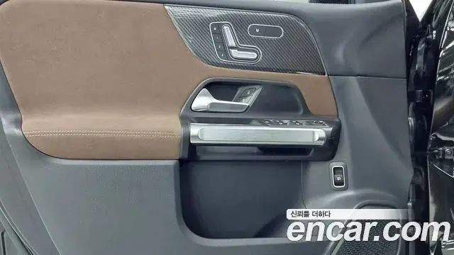 Mercedes-Benz GLB-Class 2025 — Фото 14/17