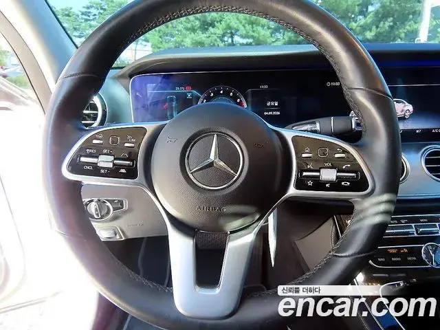 Mercedes-Benz E-Class 2020 — Фото 6/20