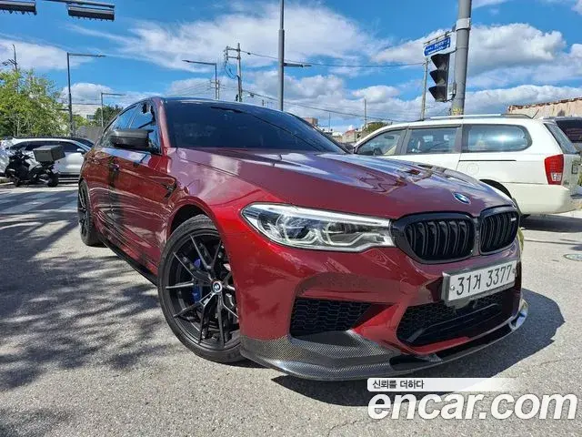 BMW M5 2018 — Фото 1/15