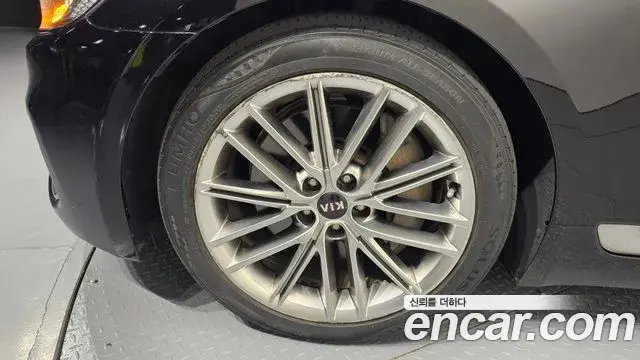 Kia The K9 2019 — Şəkil 22/39