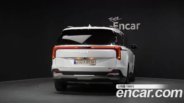 Kia Carnival 2024 — Şəkil 4/20