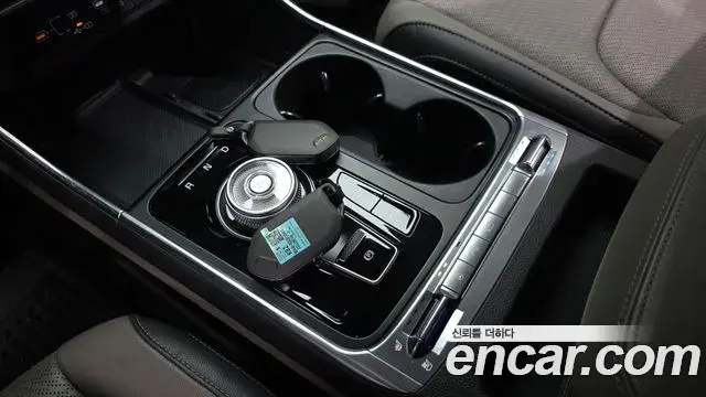 Kia Carnival 2024 — Şəkil 9/20