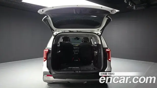Kia Carnival 2024 — Şəkil 20/20