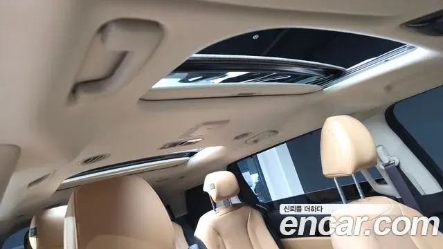 Kia Carnival 2021 — Şəkil 17/20